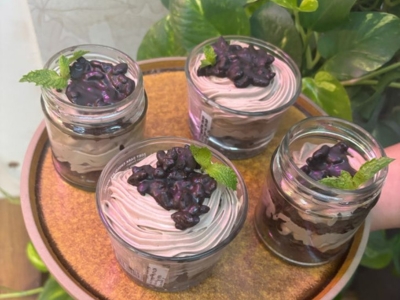 chocolate and mint Mousse jar
